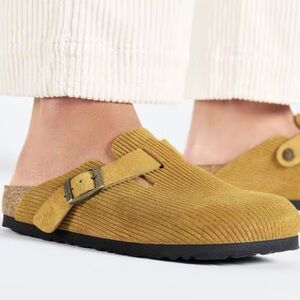 Birkenstock Boston suede embossed soft bed clogs